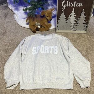 NWOT Gray Sports Women’s Sweater - M